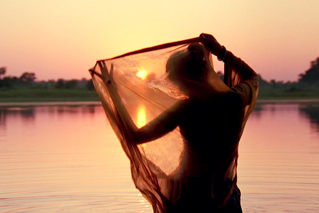 Indira Varma in Kama Sutra: A Tale of Love (dir. Mira Nair - 1996).