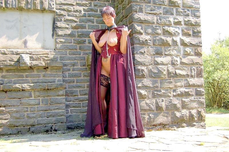 laesclavadelsultan:  Me encanta este vestuario, que me dice mi Sultán? @arenamarymunt