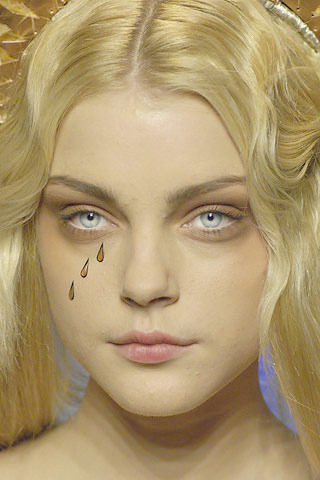 voulair:  Jessica Stam at Jean Paul Gaultier Spring 2007 