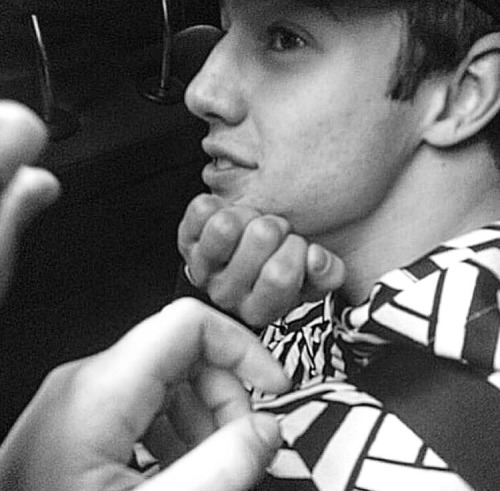camdallasxxx: Jawline kills me