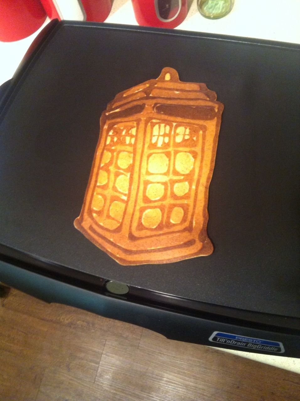 3always-0124:  griddlemethis:  If you think it looks big on the plate, you should