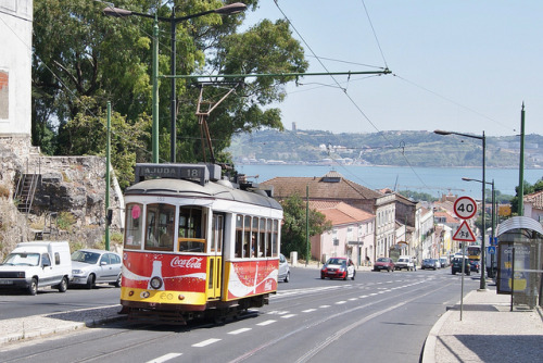 Trams de Lisbonne (Portugal) by trams aux fils. on Flickr.