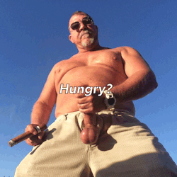 Connoisseur of Big Strong Handsome Sexy Hung Men