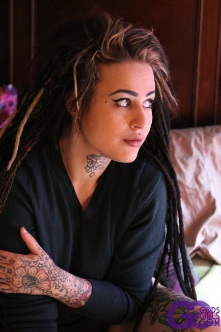 ravynfuckingfrost:  This week at godsgirls​!! Check out our blog post and take
