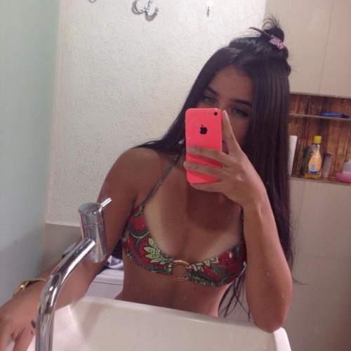 http://streetgrl.tumblr.com/post/160521181997