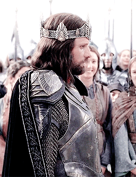 queenlegolas: Then the King welcomed his guests, and they alighted; and Elrond surrendered the scept