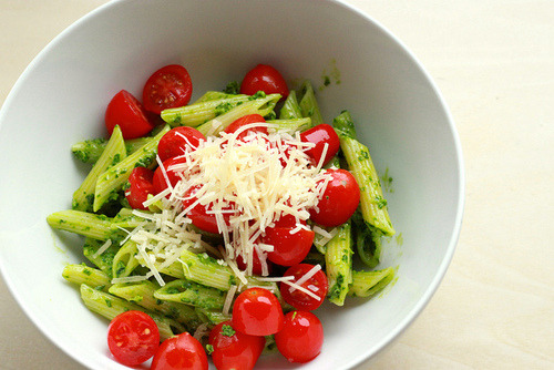 foodluxury:  Love Food? This blog is for you. 