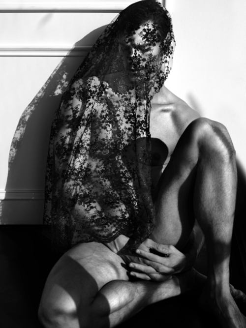 3leapfrogs:  rawbeautyexpress:  Dan Murphy Photographed by Chuan Do & Frey  http://rawbeautyexpress.tumblr.com/    .3leapfrogs|•=• •=• •=•Over 39,000 followers  