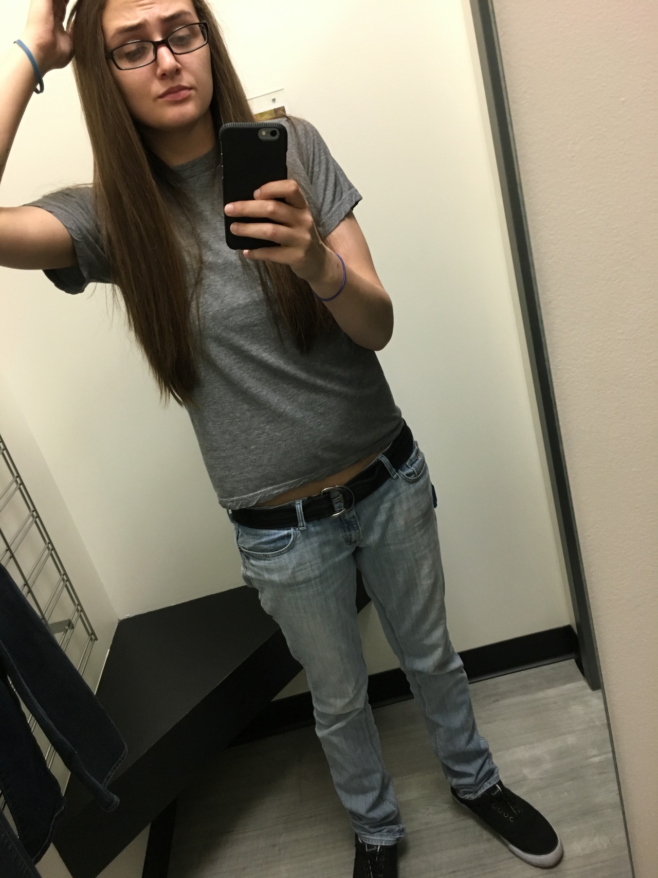 absolutely-indefinite:  dressing room vibes ðŸ˜