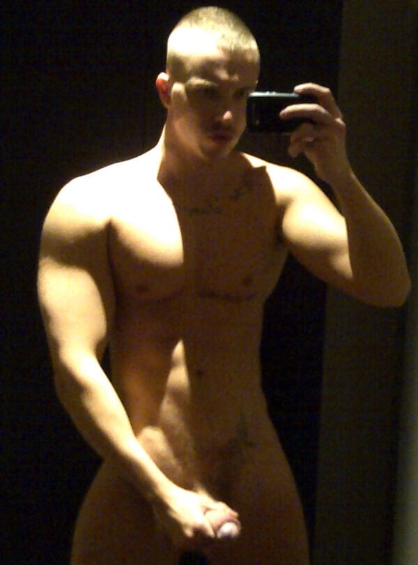 gayamateurclub:  Like amateur guys?  Follow the Gay Amateur Club. http://gayamateurclub.tumblr.com/