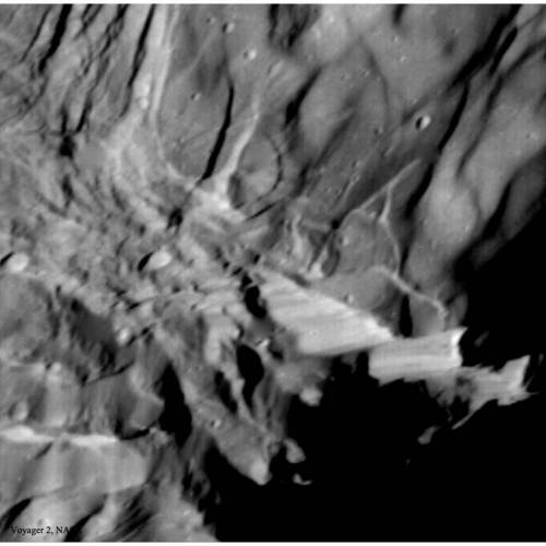 Verona Rupes: Tallest Known Cliff in the Solar System #nasa #apod #voyager2 #spaceprobe #spacecraft #veronarupes #cliff #miranda #moon #uranus #planet #solarsystem #space #science #astronomy
