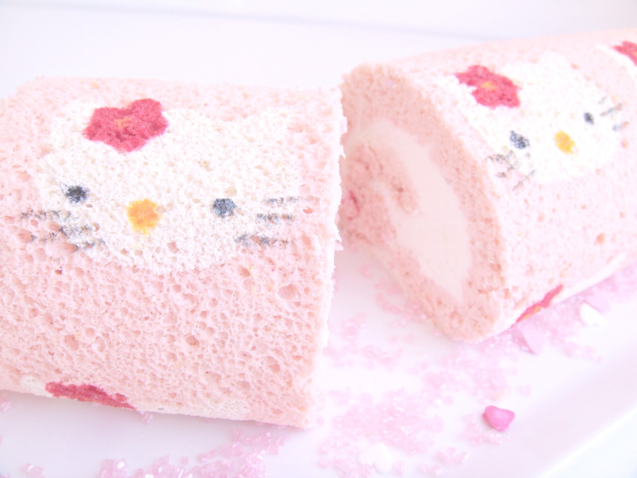 kawaiistomp:  Hello Kitty Roll ~ (credit and video recipe) (please do not delete