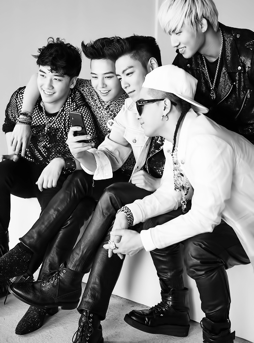 Bigbang In Black And White