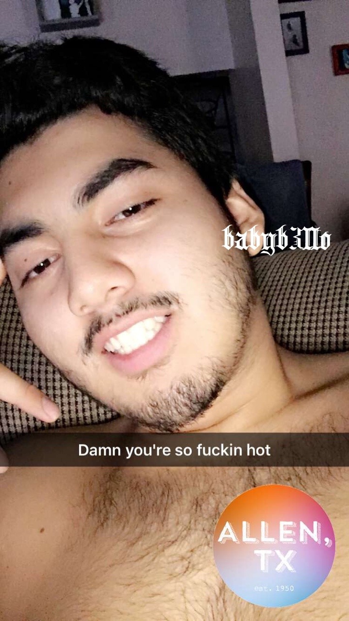 babyb3llo:  Made Matt get head from a guy, hes very verbal in the videos👀👀