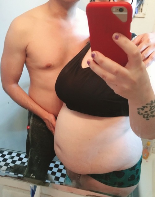 pregnantpiggy:As I grow fatter and rounder adult photos