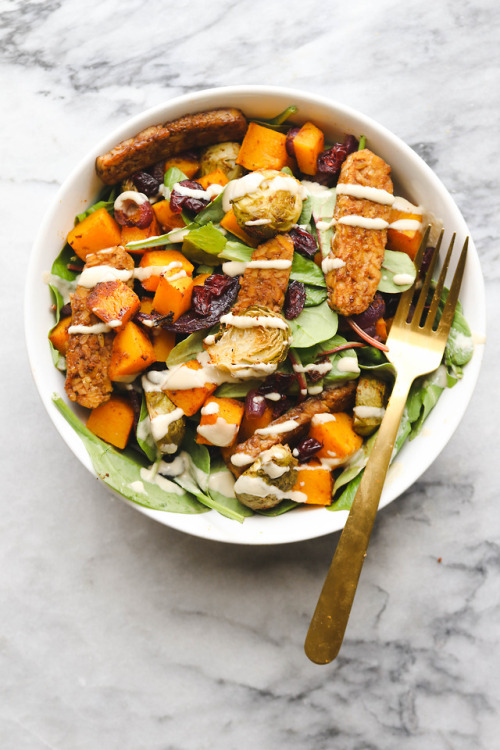 roasted vegetable salad w/smoky tempeh