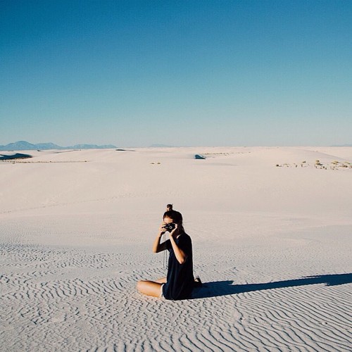 coffeentrees: Sit in the White Sands. Photo: @brittanydefehr #HerschelSupply #WellTravelled by hersc