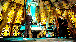 gifshows-blog:  DOCTOR WHO REWATCH • 6 GIFS PER EPISODE4x12 &ldquo;Why don’t