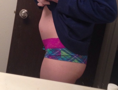 tumblr photo gottapeerightnow 4