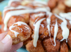 delectabledelight:     orange monkey bread with cream cheese drizzle.  
