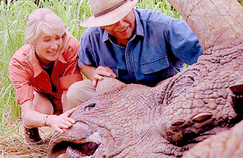 elizabethbaenks:Dr. Alan Grant and Dr. Ellie Sattler, Jurassic Park (1993)