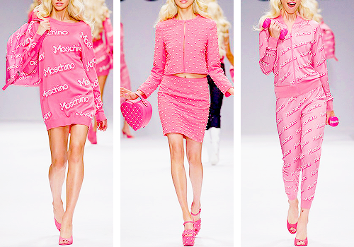 fashion-runways:MOSCHINO Spring RTW 2015if you want to support this blog consider donating to: ko-fi