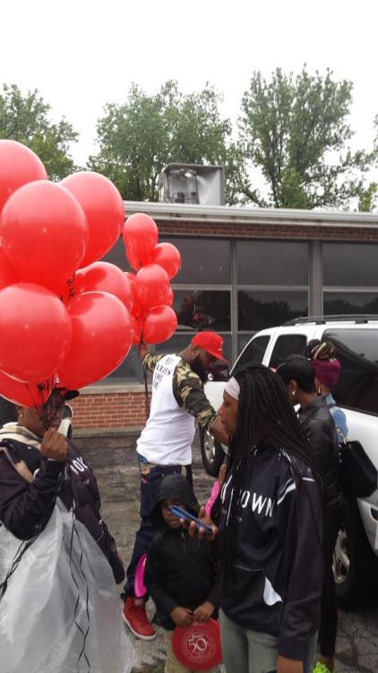 justice4mikebrown:  May 20Protesters and family members sing happy birthday and celebrate Mike Brown’s 19th birthday with cake and a balloon release.