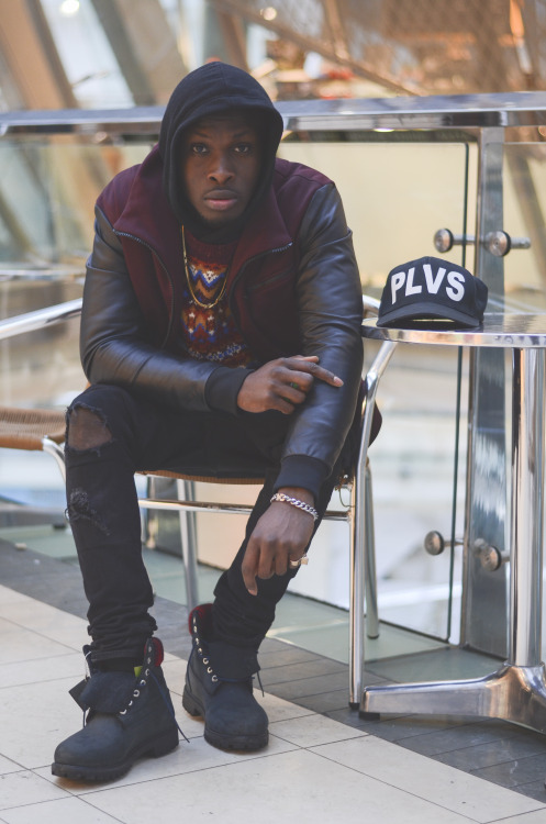 void-and-versace:        ╣Check Out My Blog╠ http://void-and-versace.tumblr.com/ 