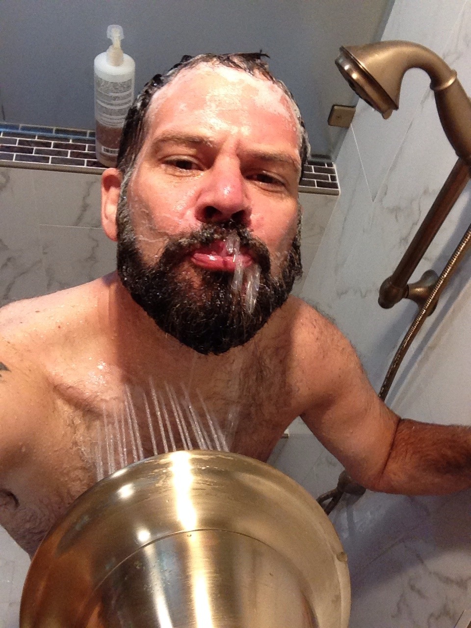 furman2020:  Best part of going away for a few days is trying out a new shower!!