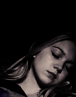 youseetherealme:  Just a lost little girl who didn't matter and never thought she would. 