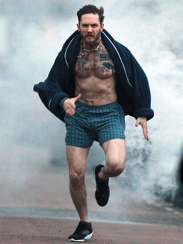  Tom running through the streets of London in what is - according to what I can see