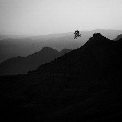 ingravidos:  #bmx #bike #extreme #blackandwhite