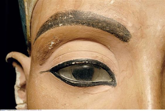 awesomepharoah:  Bust of Nefertiti (detail) ca.   1353-1336 B.C.E, 18th Dynasty,