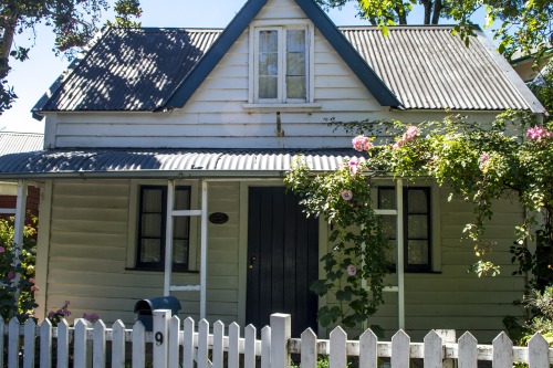 pragmaculture: Original settler’s cottages, c1800s.  Rue Jolie, Akaroa, New Zealand.