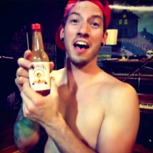 twentyone-brokenpeople:Heyyyyy jish