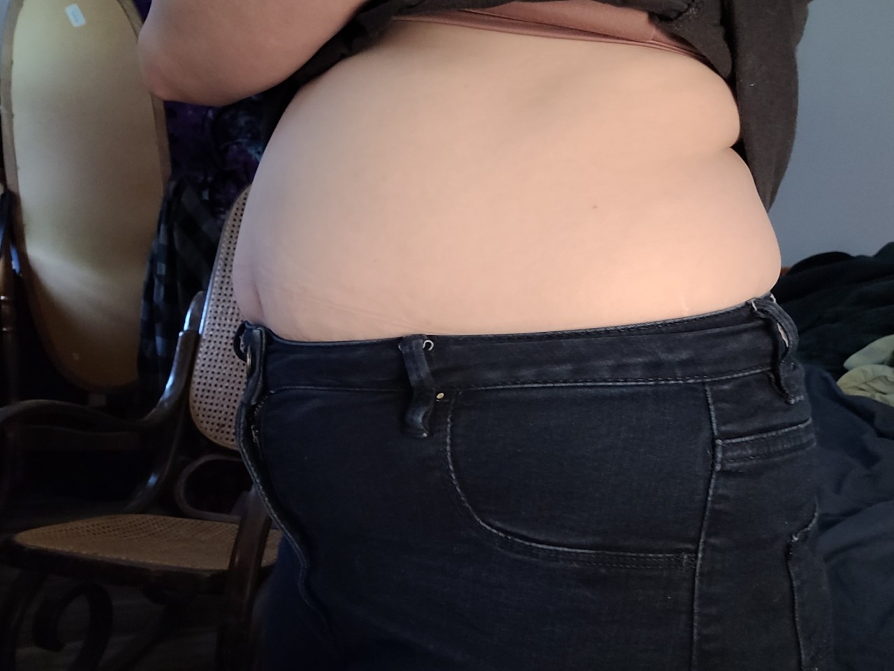 XXX lookathatbelly:Too soft for standard sizing photo