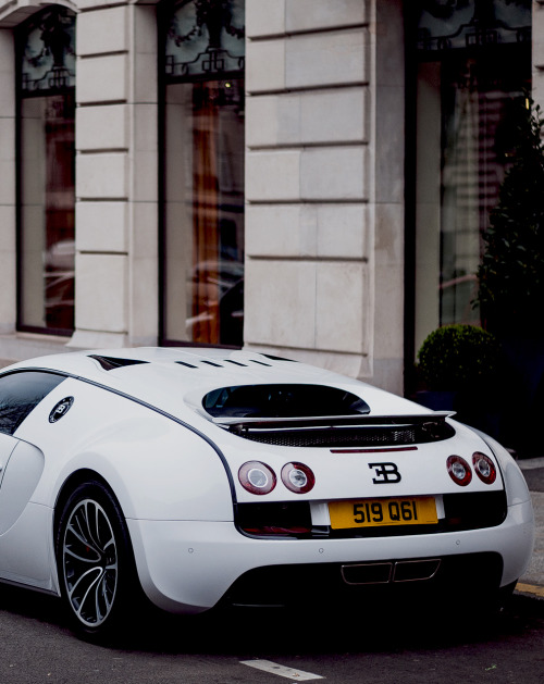 draftthemes:Bugatti Veyron SS | © | Free Tumblr Themes
