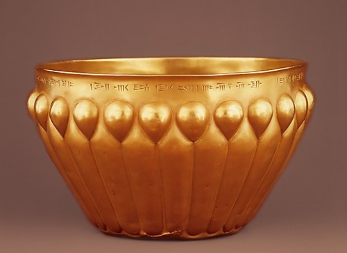 ancientpeoples:Gold fluted bowl 11.1cm highAchaemenid Period (Iran), 6th - 5th century BC. 
