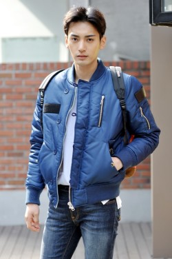 koreanmalemodels:  Kim Yongha for streetfashion (cr: streetper.co.kr)