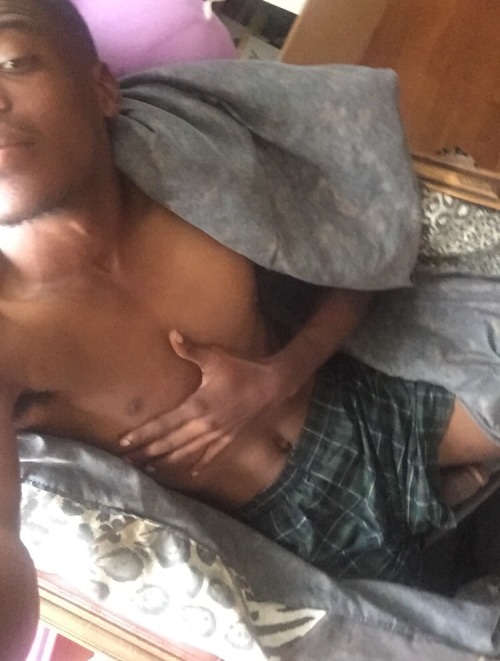 d-dolla:  Falling out the bottom 🍆😳🍆