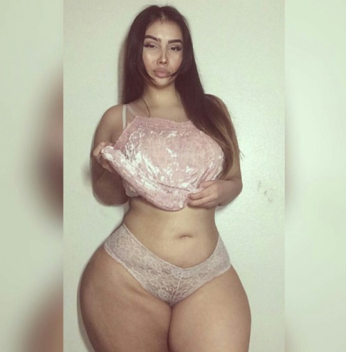 thicksexyasswomen:  groceryondemand:  Www.instagram.com/cierarogers Www.instagram.com/therealchelasway Www.instagram.com/Ill.be.datWww.instagram.com/elkeWww.instagram.com/pamelaalexandraWww.instagram.com/instagram/curvyredbone Www.instagram.com/ravie_loso