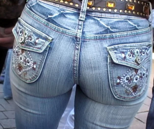 inthosejeanz:  This is what its all about right here… That is ASS in form-fitting
