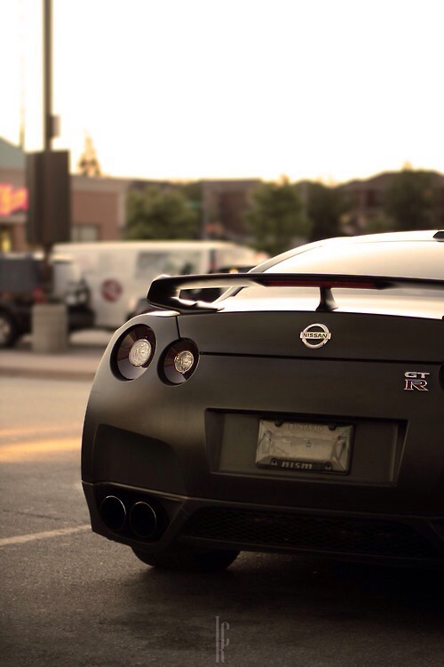 Nissan GT-R at Automobili veloci