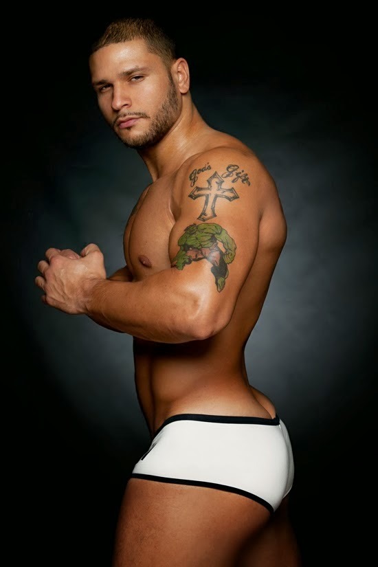 mrmhotguys :  Eddie S por Sean Gomes 