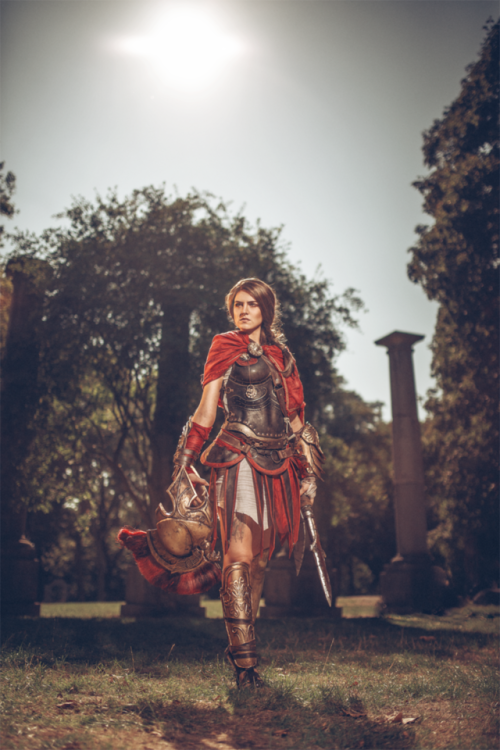pixalry:  Assassin’s Creed: Kassandra Cosplay - by MsSkunkPhotography by Andreas Krupa