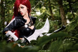 league-of-legends-sexy-girls:  Katarina Cosplay