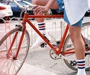 2timesaweek: tomorrowandtonight: “REMEMBER THE 3 SPEED BICYCLE”? { “EVER OWN A 3 SPEED BICYCLE”! } 《