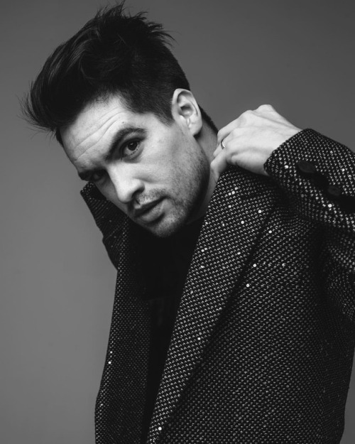 elmakias: Brendon Urie aka Panic! At The Disco for Rocksound Magazine. Sometimes people make your jo