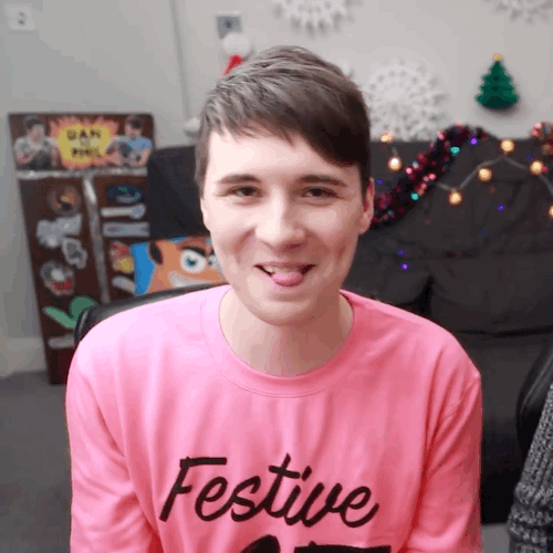 prettydan:happy dan[phil version: x ]
