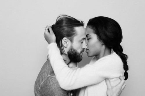 ginnyproud:  Una vera donna preferisce andarsene e sapere che chiunque potrà sfiorare la pell
